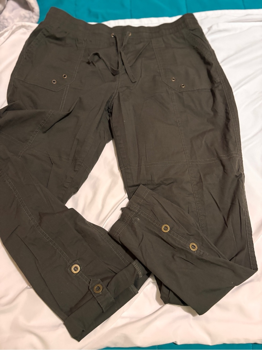 Palm Rio Womens Olive Green Cargo Pants Large Utility Hiking Roll Up Cuffs